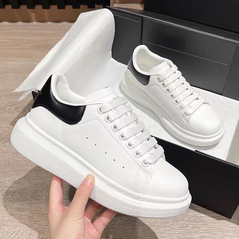 McQueen 2318 – Stil modern, confort de top, piele ecologică