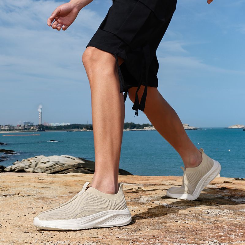 Pantofi de cuplu (unisex) model 880 – pentru femei și bărbați  Парные кроссовки (унисекс) модель 880 — для мужчин и женщин