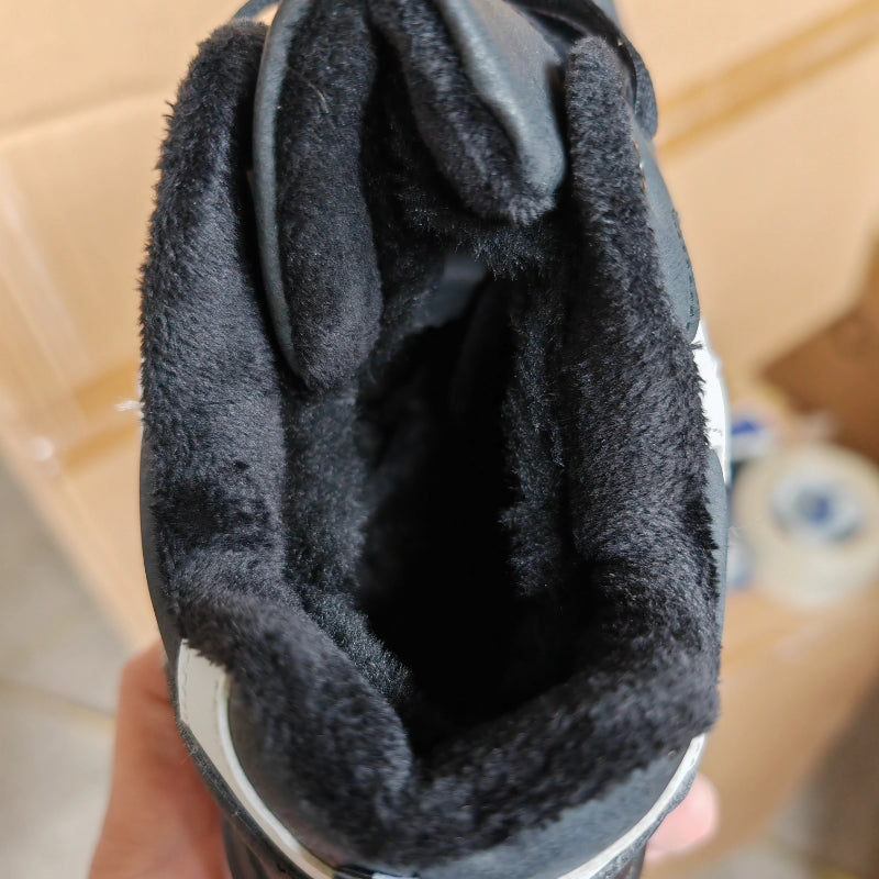 Model 802 – Încălțăminte de iarnă, caldă și rezistentă